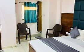Sargam Hotel